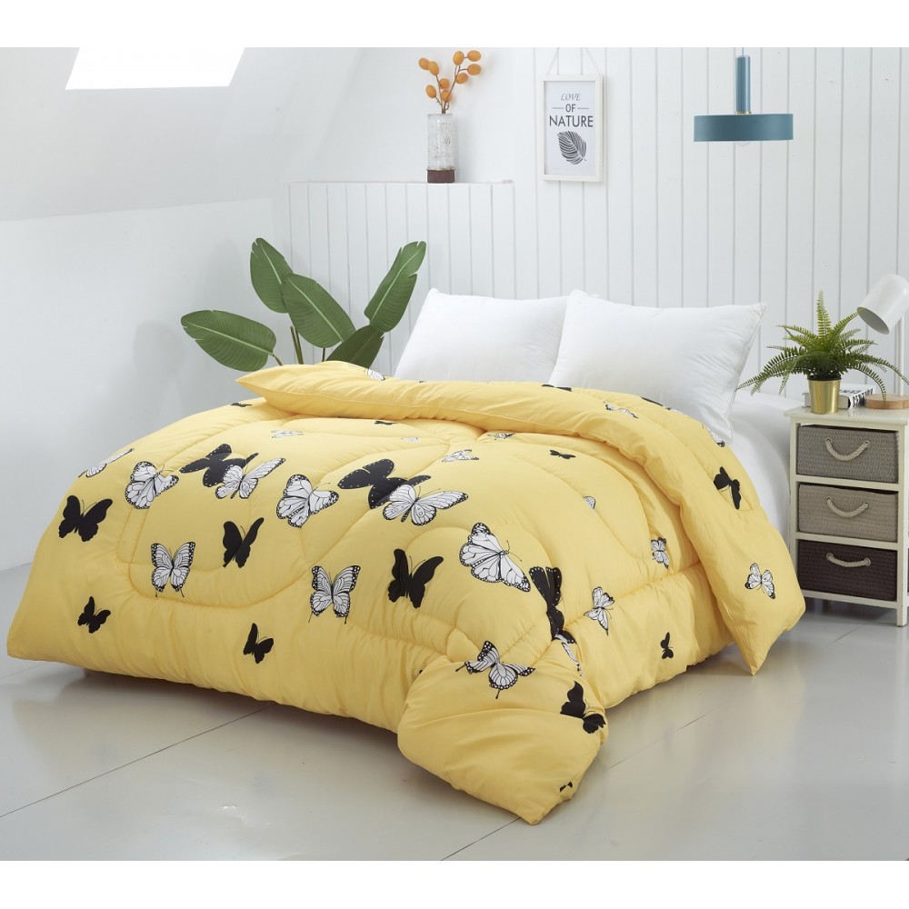 pilota galbena cu fluturi