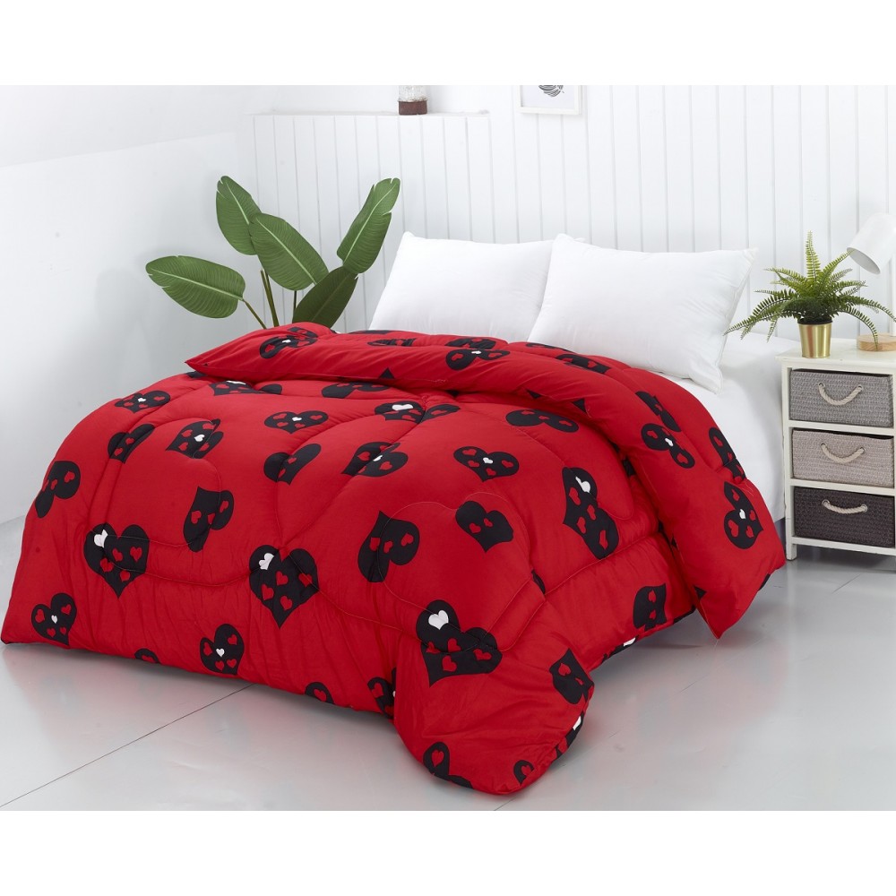 pilota rosie cu inimioare