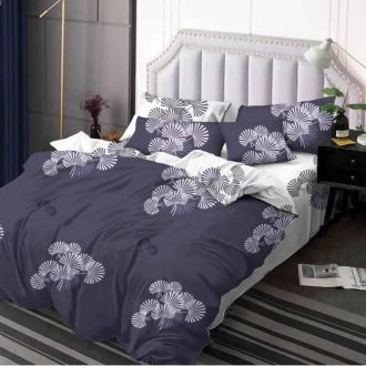 lenjerie violet cu flori albe