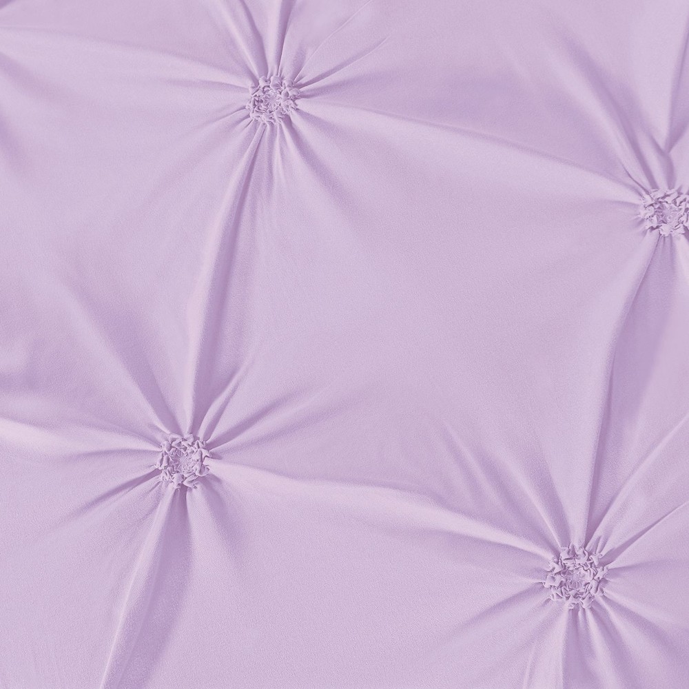 lenjerie cu pliuri aproape - lila