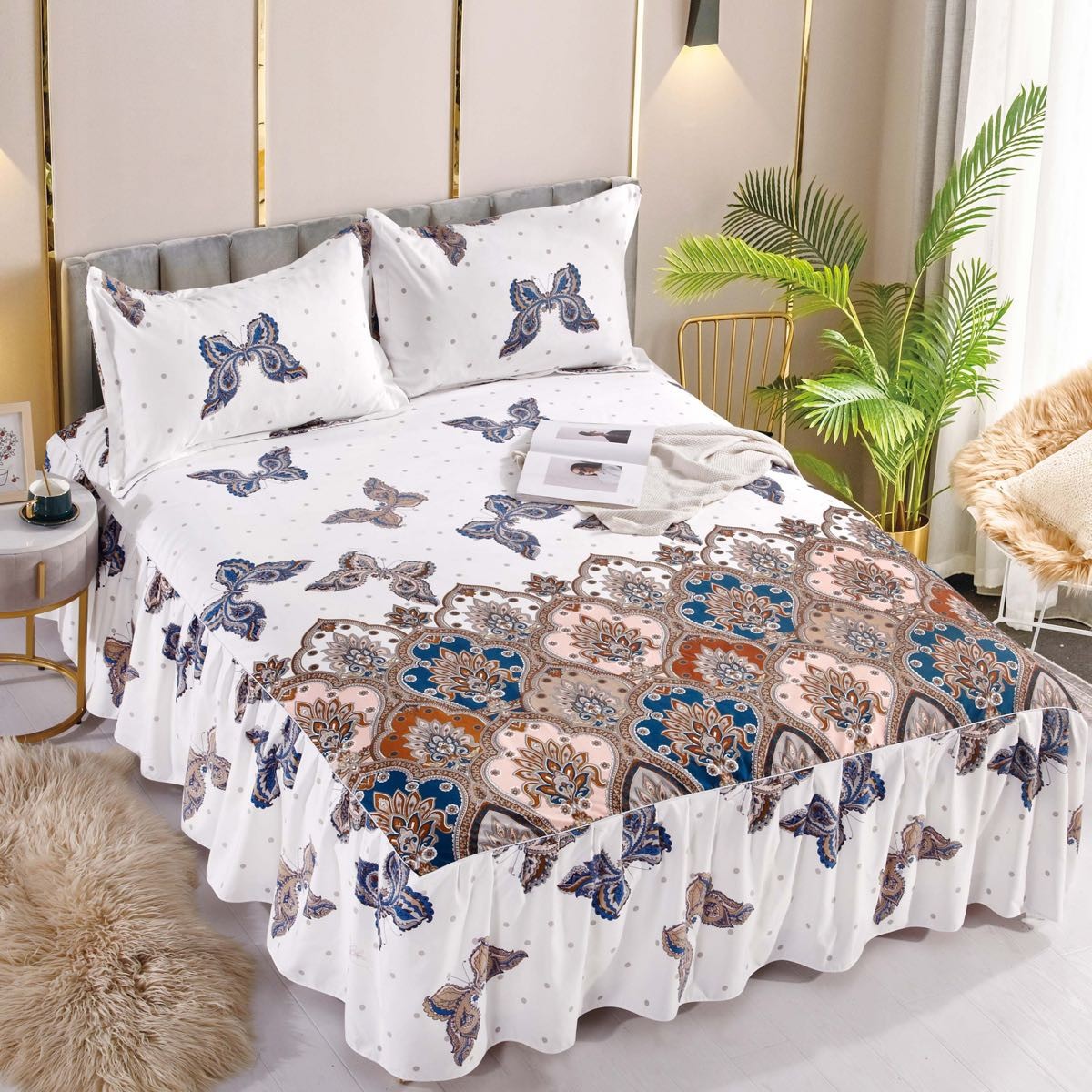 husa finet cu volanase cu fluturi