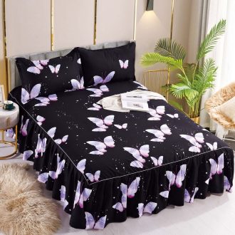 husa finet cu volanase neagra cu fluturi