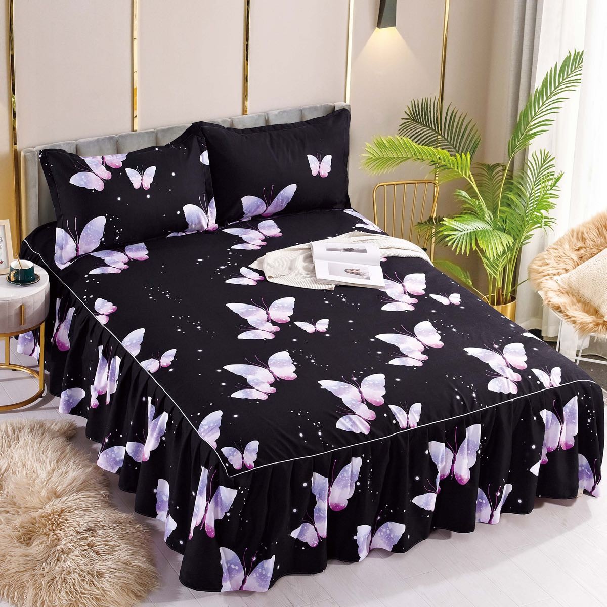 husa finet cu volanase neagra cu fluturi