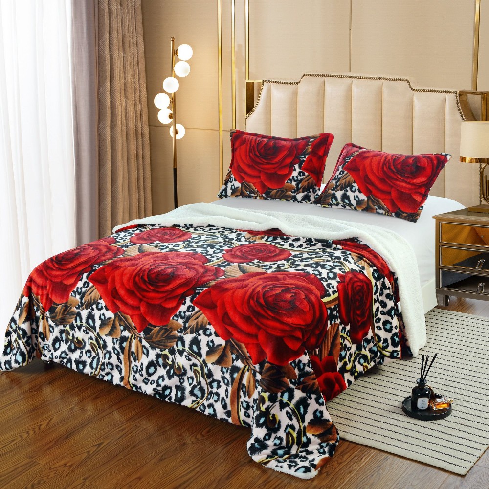 patura cu blanita + fete de perna cu trandafiri