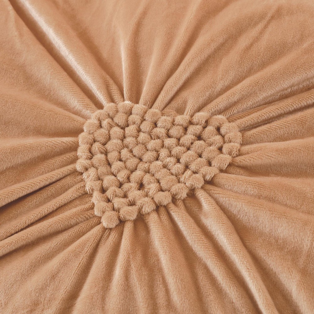 lenjerie pufoasa din catifea bej-broderie