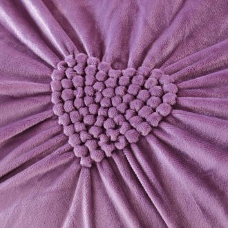 lenjerie pufoasa din catifea mov-broderie