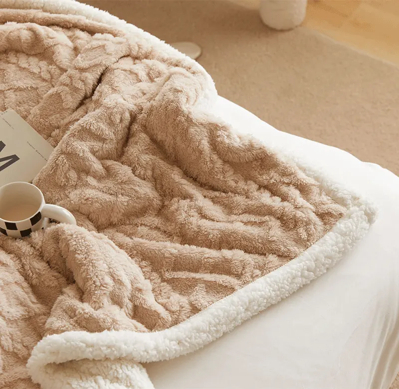 Patura Cocolino cu Blanita Uni, Model Tricotat, Pat 2 Persoane, Bej - JoJo Home - PUF73512 - imagine 4