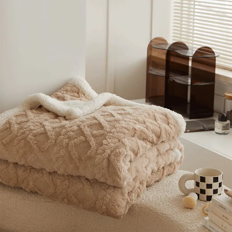 Patura Cocolino cu Blanita Uni, Model Tricotat, Pat 2 Persoane, Bej - JoJo Home - PUF73512 - imagine 3