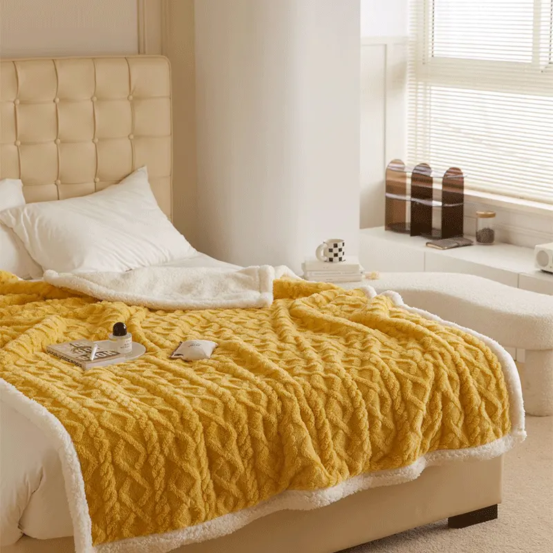 Patura Cocolino cu Blanita Uni, Model Tricotat, Pat 2 Persoane, Galben - JoJo Home - PUF73523 - imagine 6