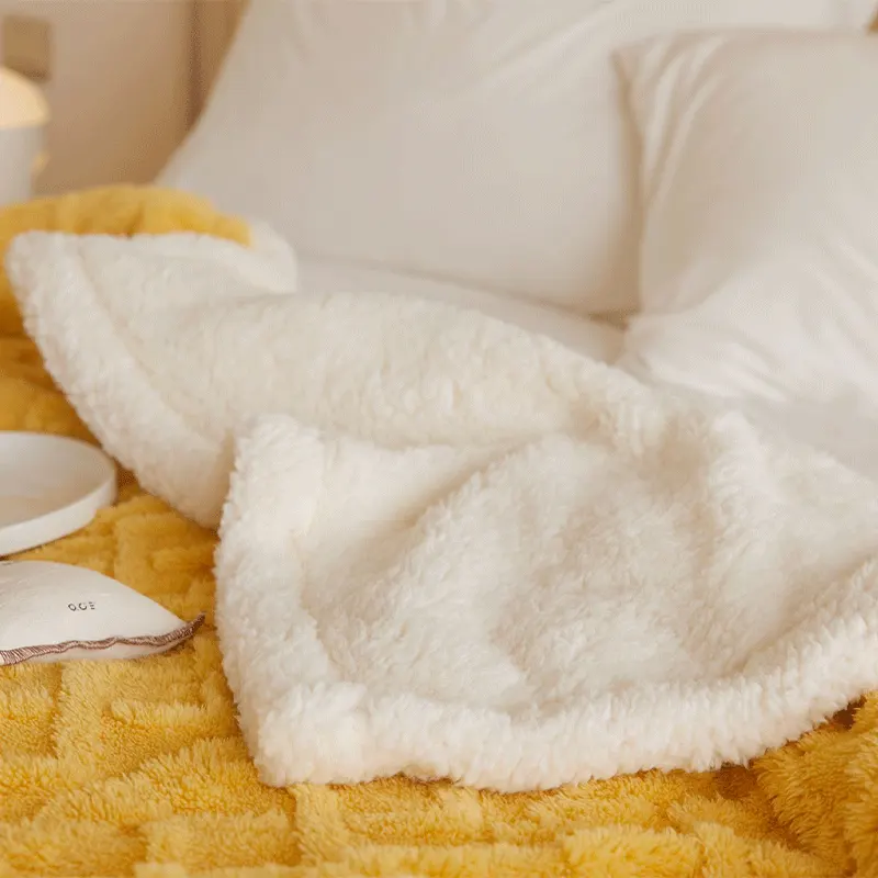 Patura Cocolino cu Blanita Uni, Model Tricotat, Pat 2 Persoane, Galben - JoJo Home - PUF73523 - imagine 2