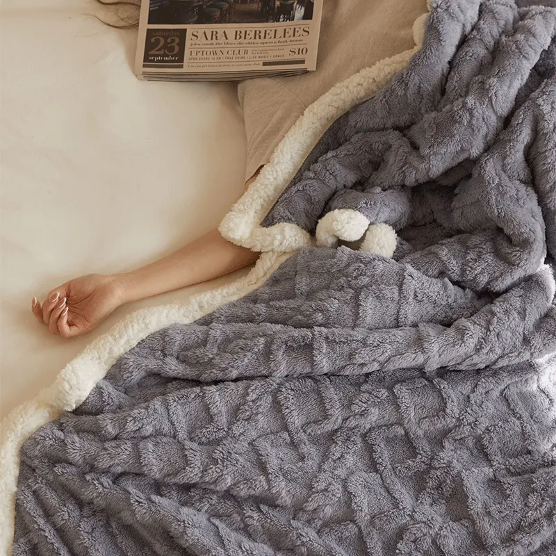 Patura Cocolino cu Blanita Uni, Model Tricotat, Pat 2 Persoane, Gri Deschis - JoJo Home - PUF73522 - imagine 3