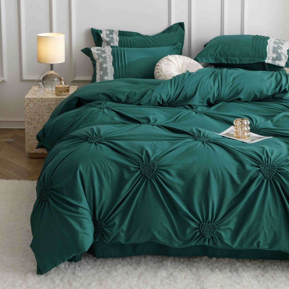 lenjerie cu pliuri inimioare si broderie - verde