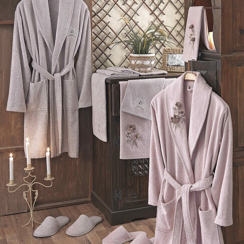 ANETTA-3D-NAKISLI-BORNOZ-SETI-PUDRA-TAS-scaled-1