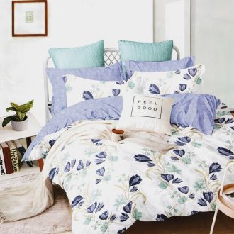 lenjerie bumbac satinat alba cu flori albastre