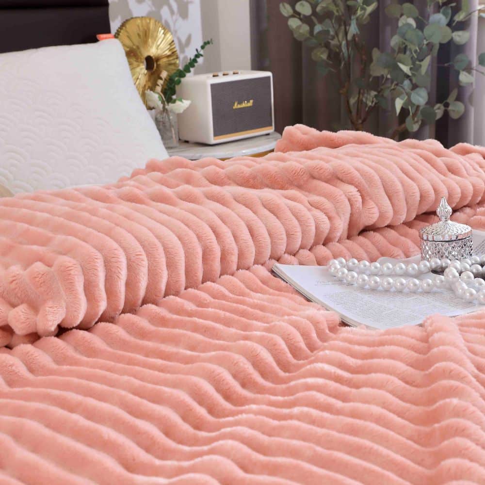 patura cocolino cu dungi - roz 3