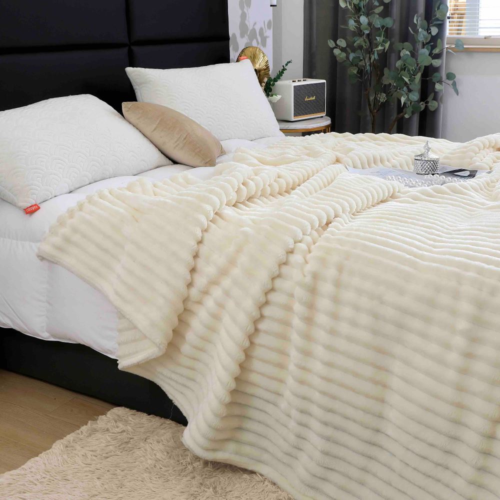 patura cocolino cu dungi uni - crem