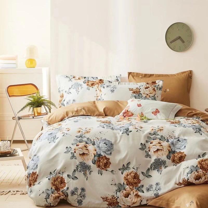 lenjerie crem-bej cu flori