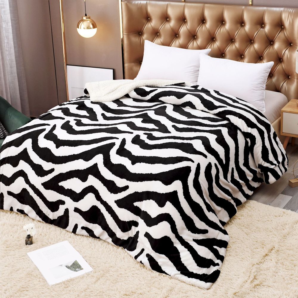 patura cu blanita ZEBRA