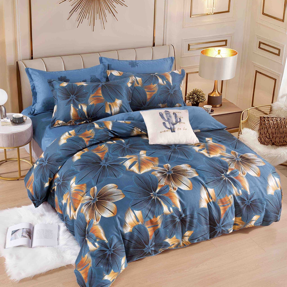 lenjerie albastra cu flori aurii