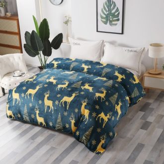 patura soft model de craciun albastra cu reni galbeni