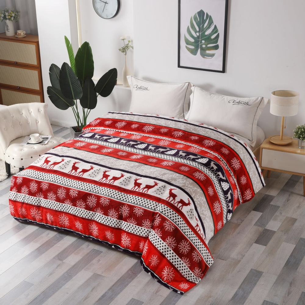 patura soft model de craciun cu reni