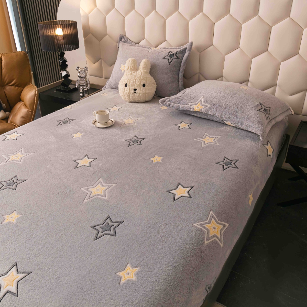 husa cocolino gri cu stelute aproape