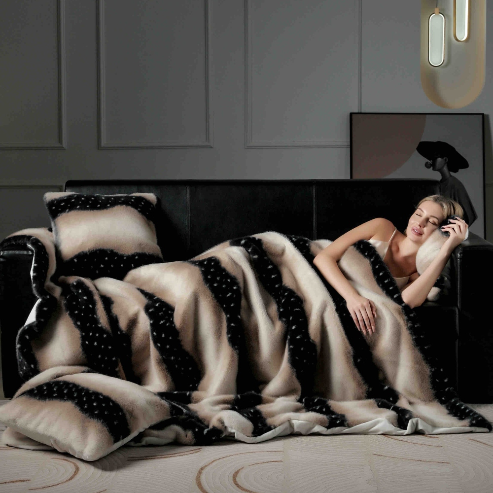 Set Pătură de Lux cu Fermoar din Blana Artificiala de Nurca + 2 Fete de Perna, Pat 2 Persoane, 200 x 230cm - Cashmere - PUF183606-02 - imagine 2