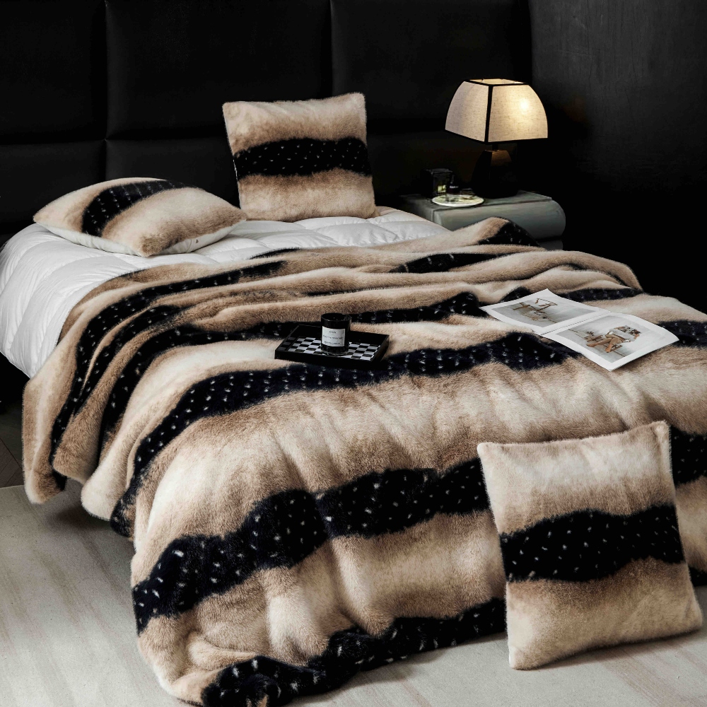 Set Pătură de Lux cu Fermoar din Blana Artificiala de Nurca + 2 Fete de Perna, Pat 2 Persoane, 200 x 230cm - Cashmere - PUF183606-02 - imagine 5