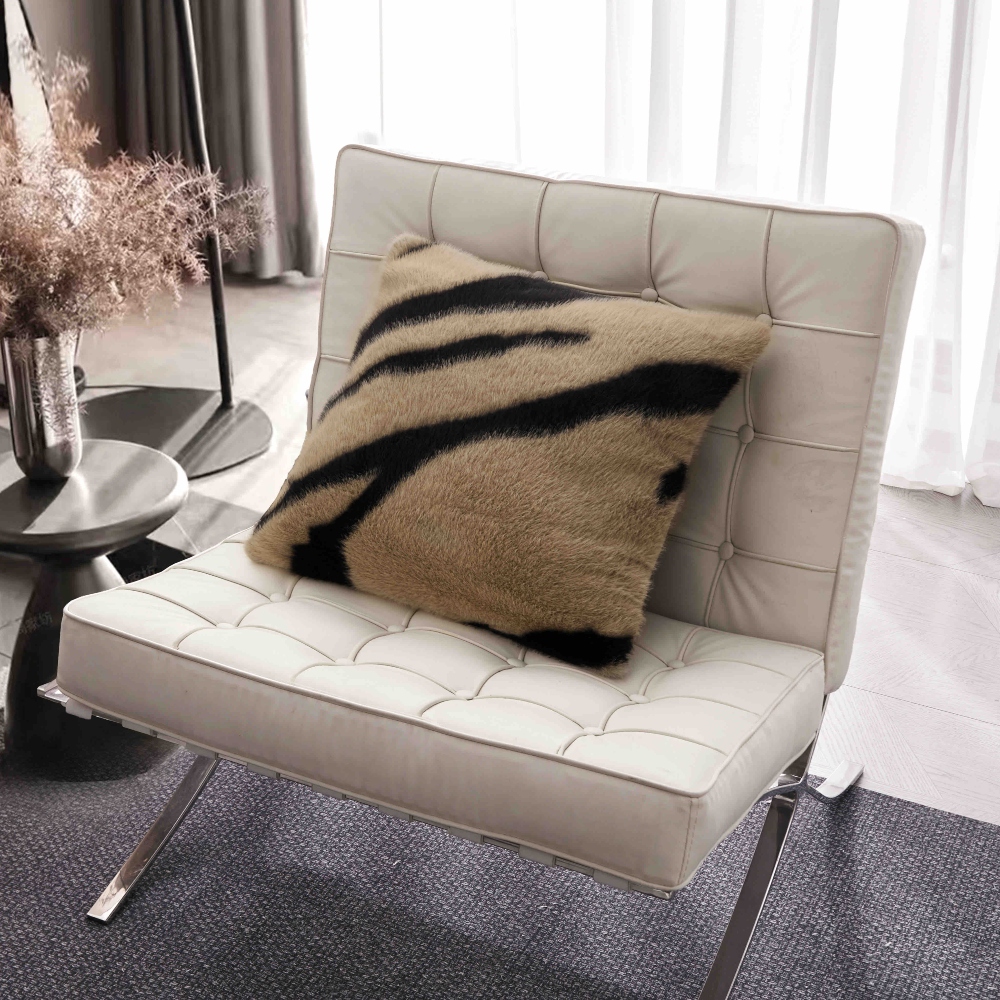 Set Pătură de Lux cu Fermoar din Blana Artificiala de Nurca + 2 Fete de Perna, Pat 2 Persoane, 200 x 230cm - Tiger - PUF183580-05 - imagine 9