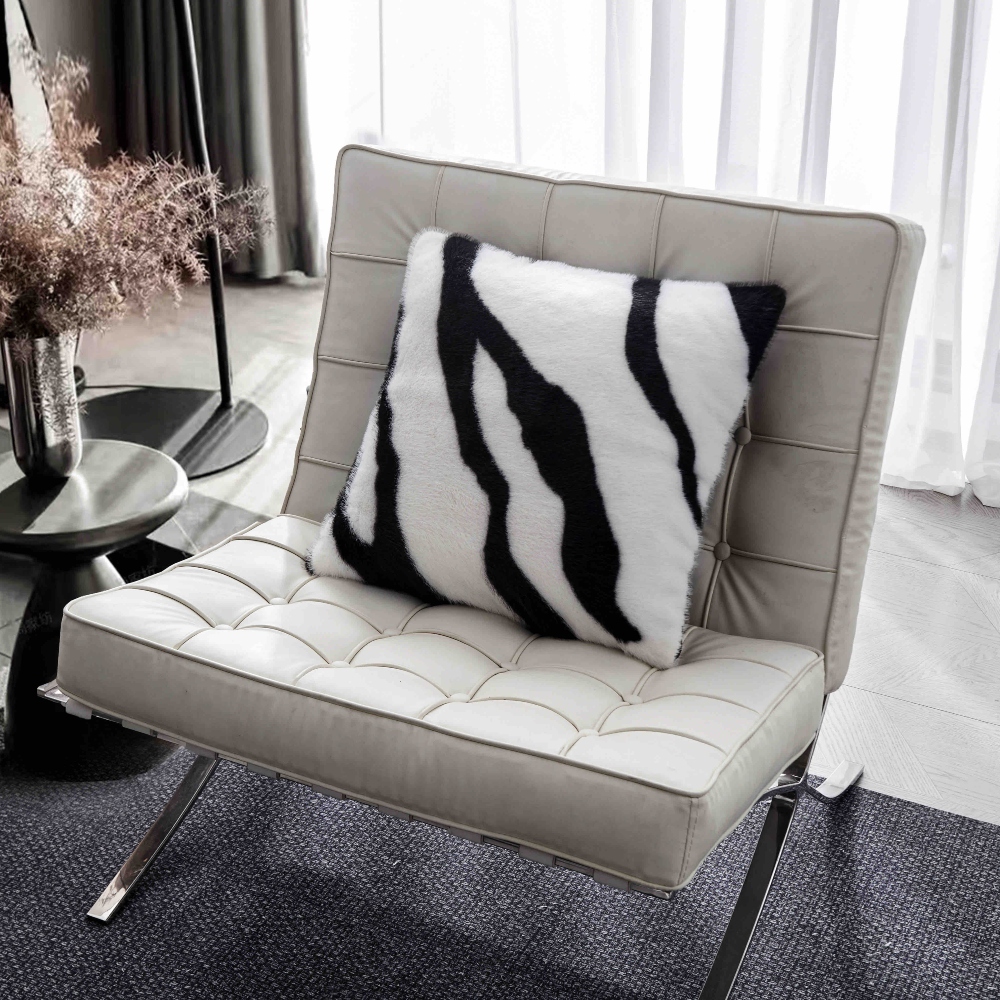 Set Pătură de Lux cu Fermoar din Blana Artificiala de Nurca + 2 Fete de Perna, Pat 2 Persoane, 200 x 230cm - Zebra - PUF183594-01 - imagine 10