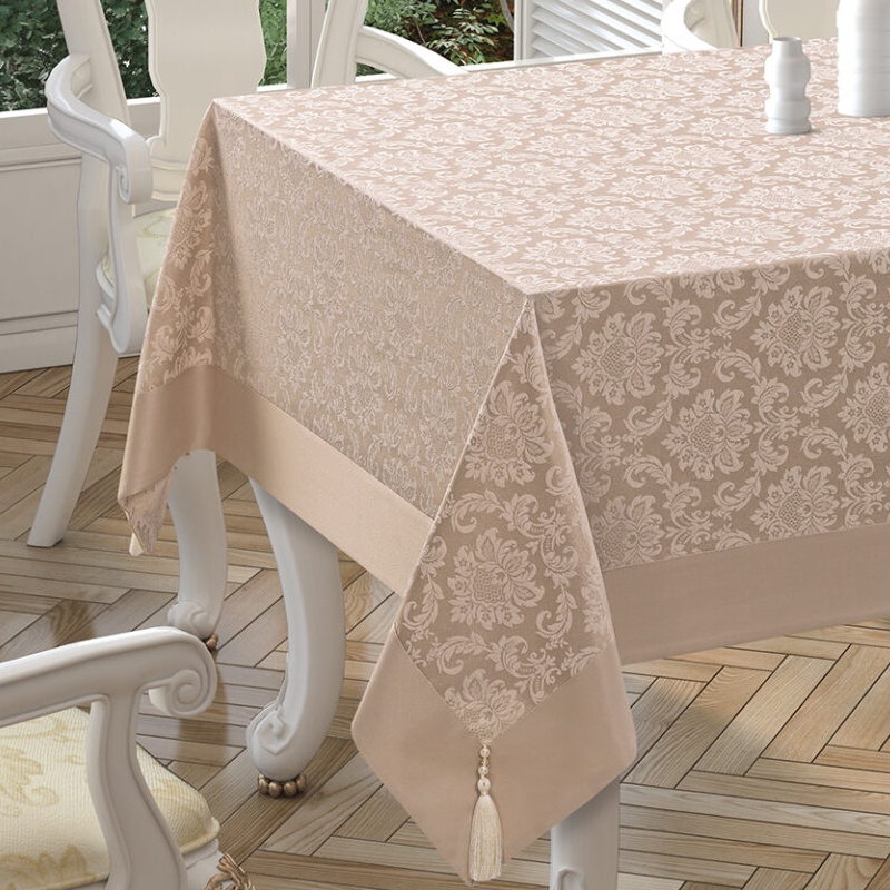 fata de masa policoton tabe bej aproape