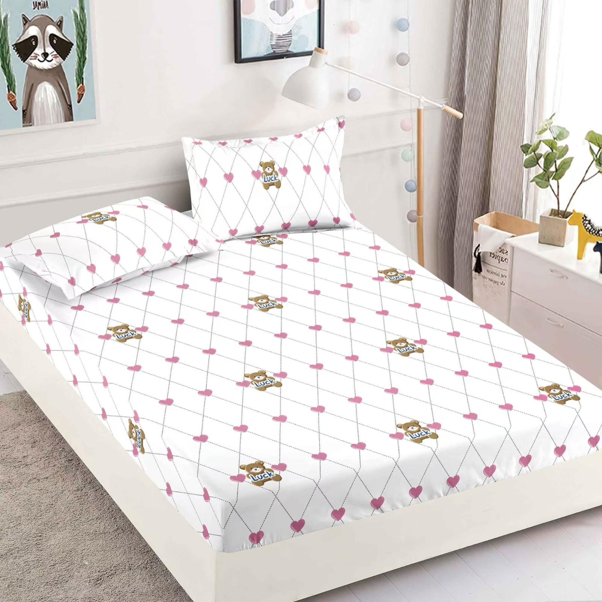 husa de pat alba cu inimioare si ursuleti