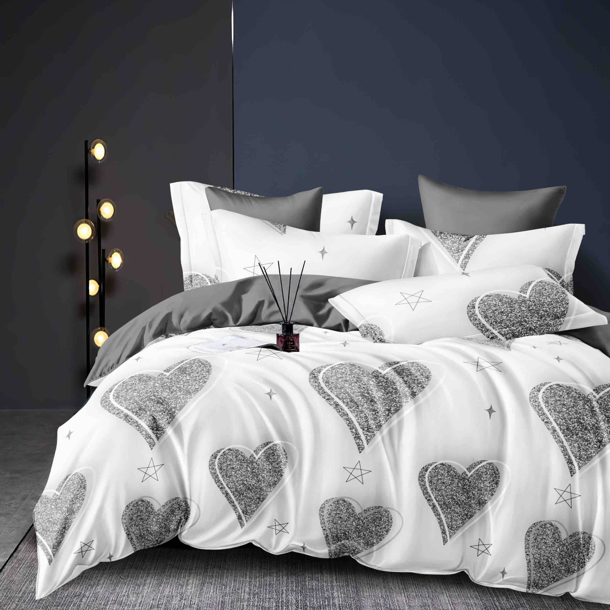 lenjerie alba cu inimioare gri