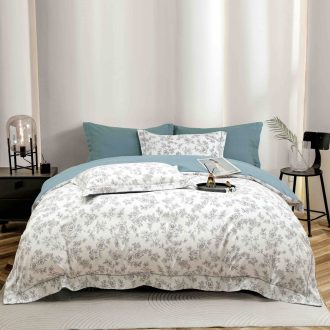 lenjerie la cutie din finet alb albastra cu floricele