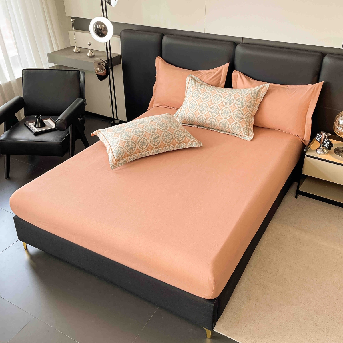 lenjerie la cutie din finet gri portocalie cu ornamente cearceaf