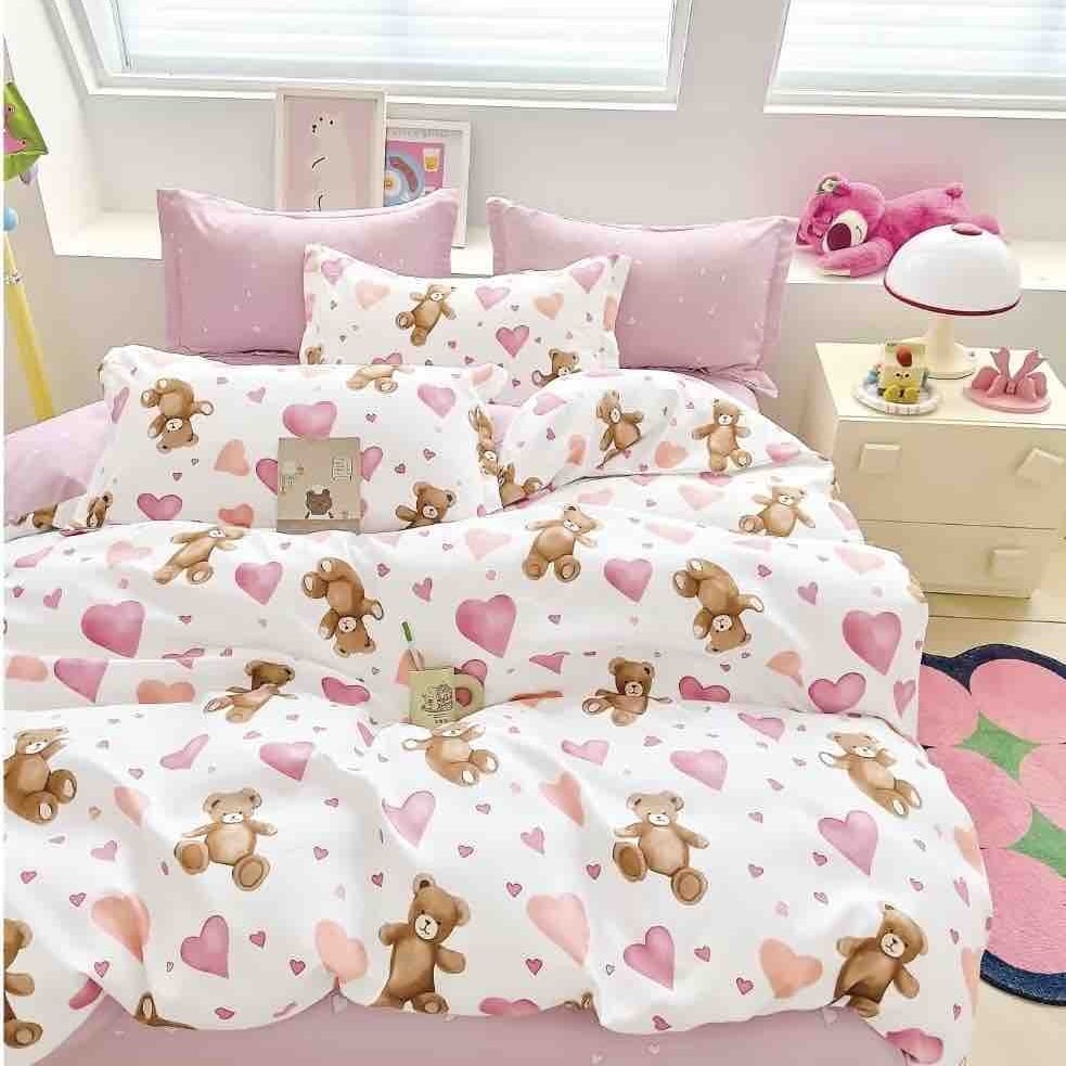 lenjerie alb roz cu inimioare si ursuleti